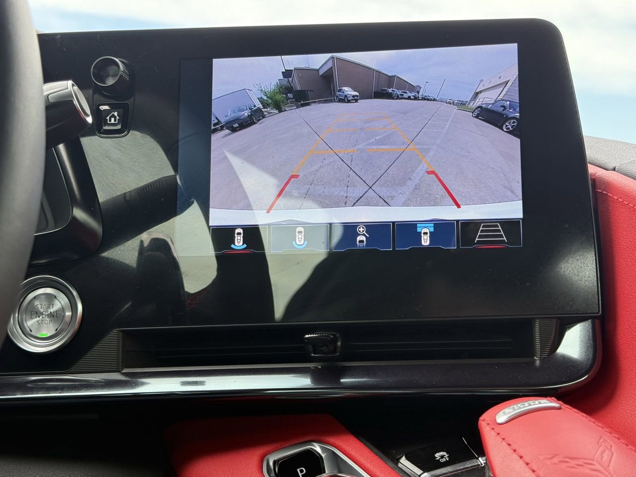 Used 2025 Chevrolet Corvette Stingray Preferred Cpe w/ Stealth Interior Trim Package image 17