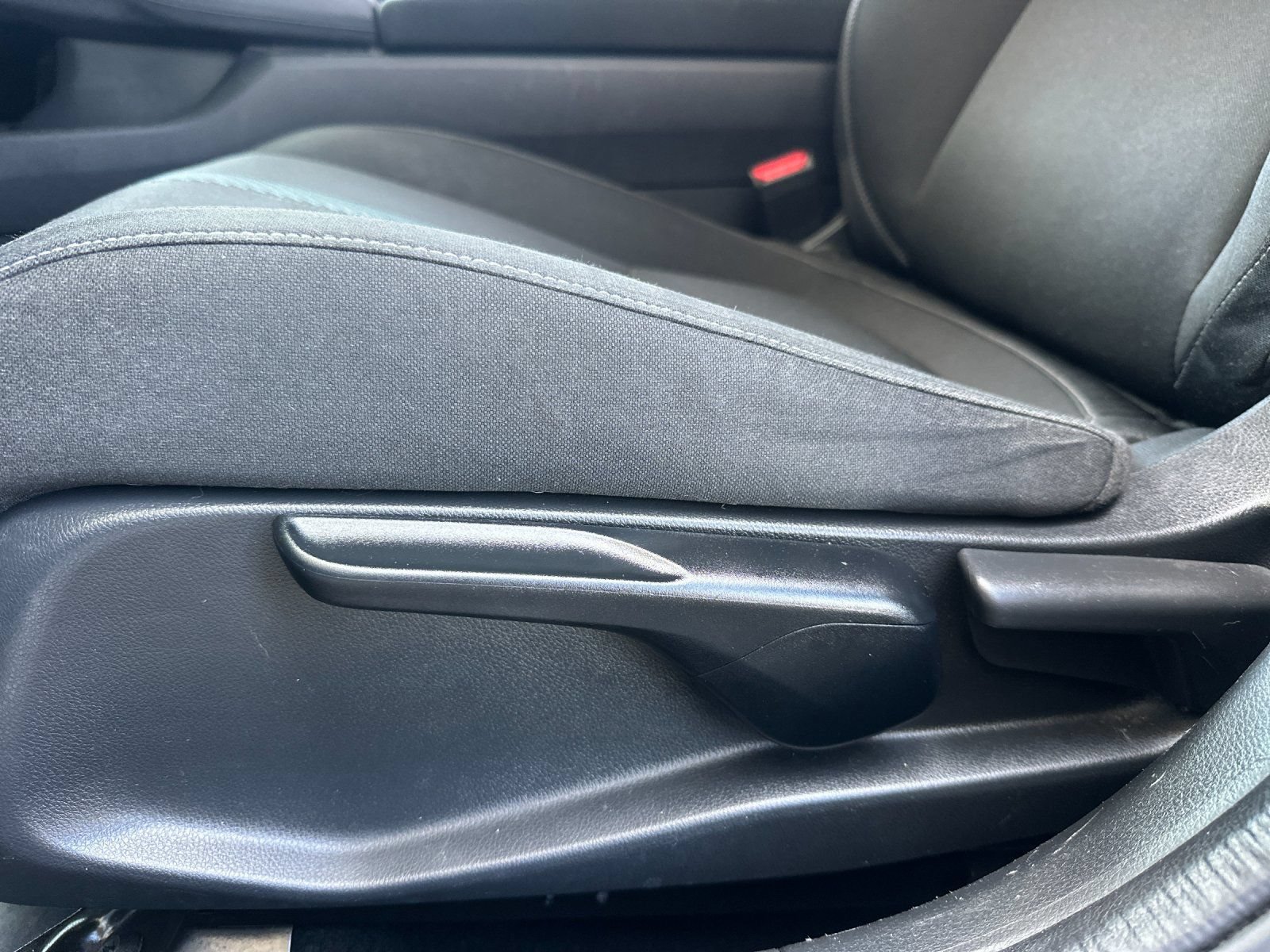 Used 2018 Honda Civic EX image 12