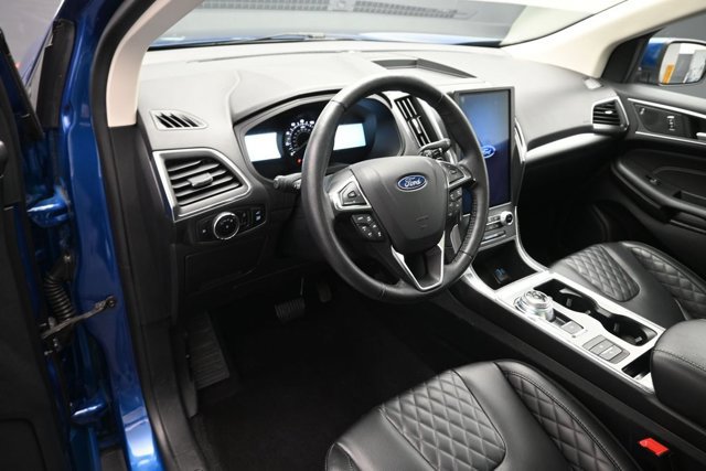 Certified 2024 Ford Edge Titanium w/ Equipment Group 301A AWD/4WD image 9