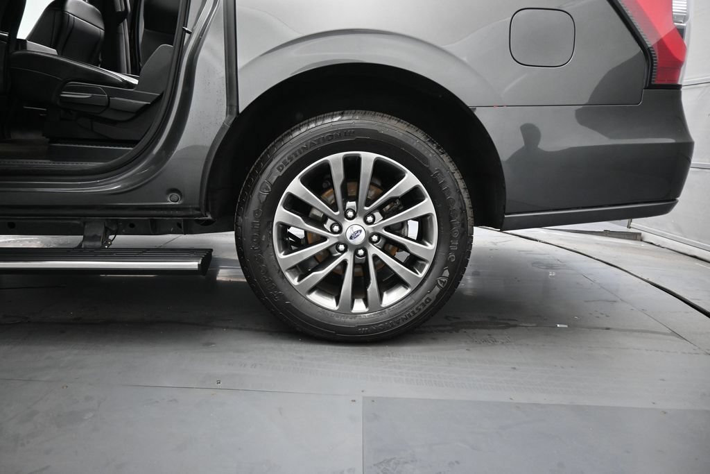 Certified 2020 Ford Expedition Max Limited RWD image 20
