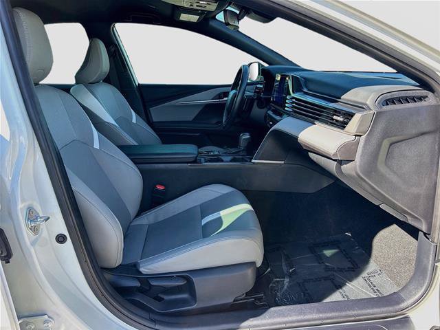 Used 2025 Toyota Camry SE w/ Convenience Package FWD image 28