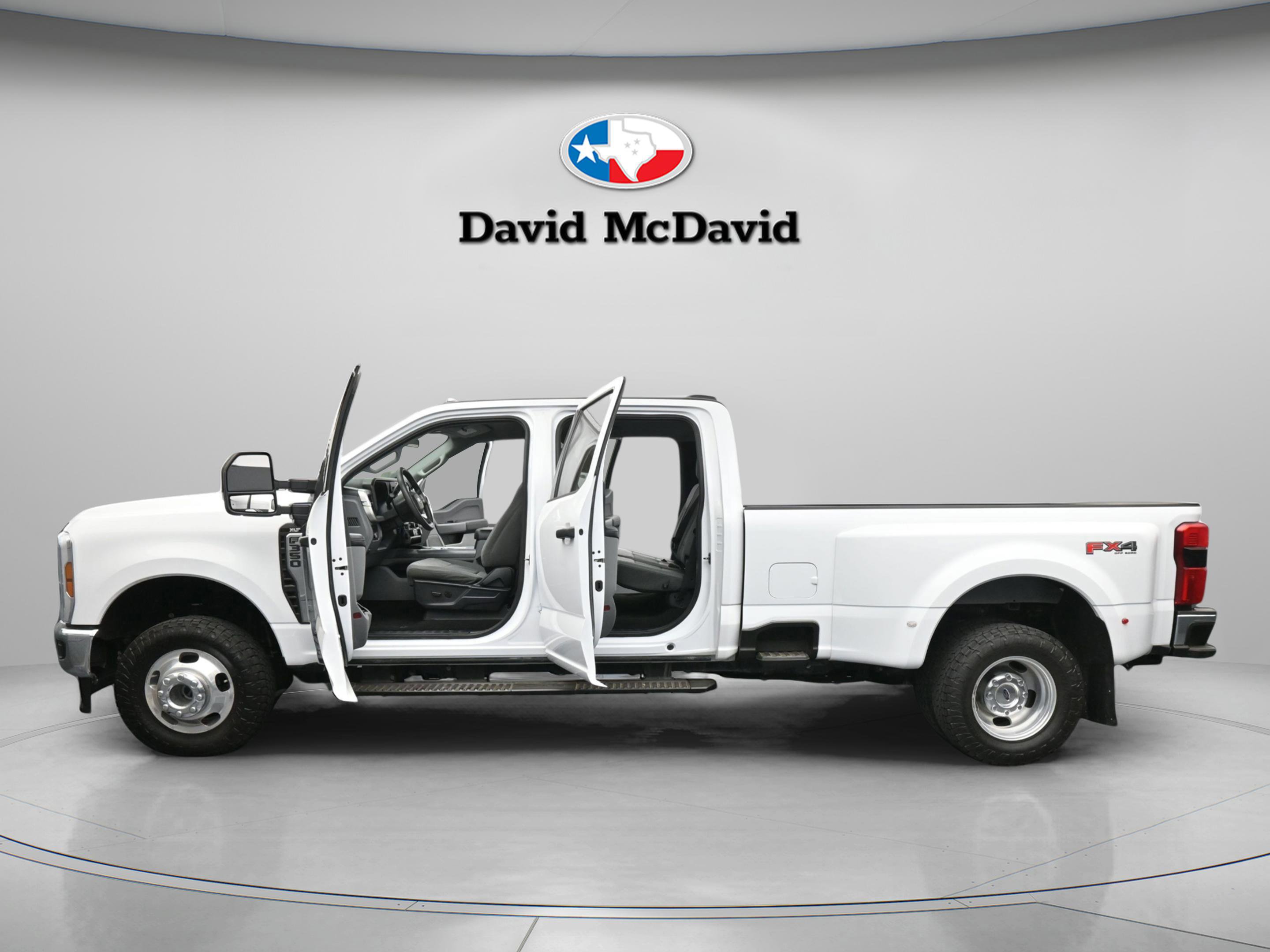 Certified 2024 Ford F350 XLT w/ 360-Degree Camera Package image 25