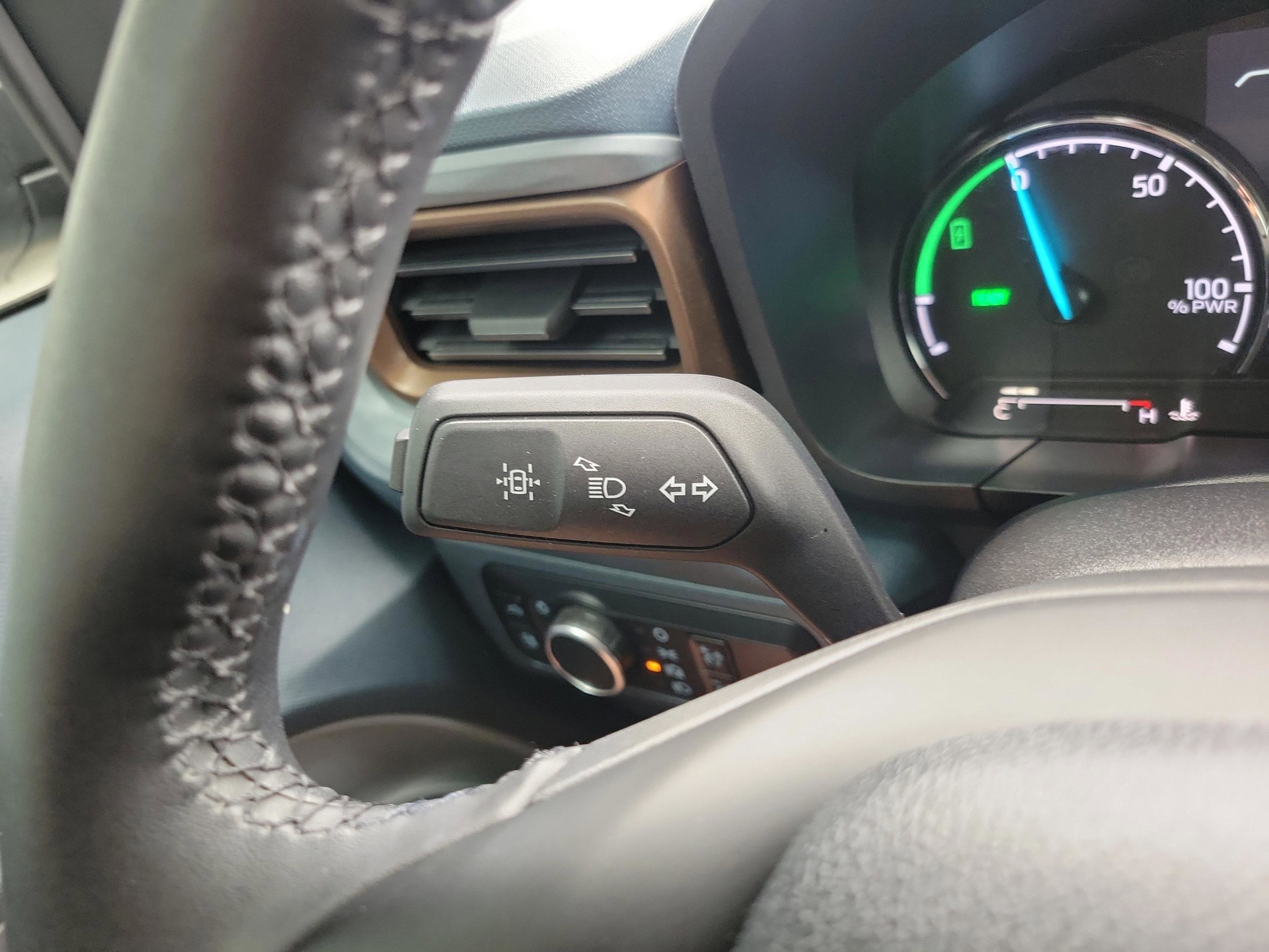 Certified 2024 Ford Maverick Lariat FWD image 24