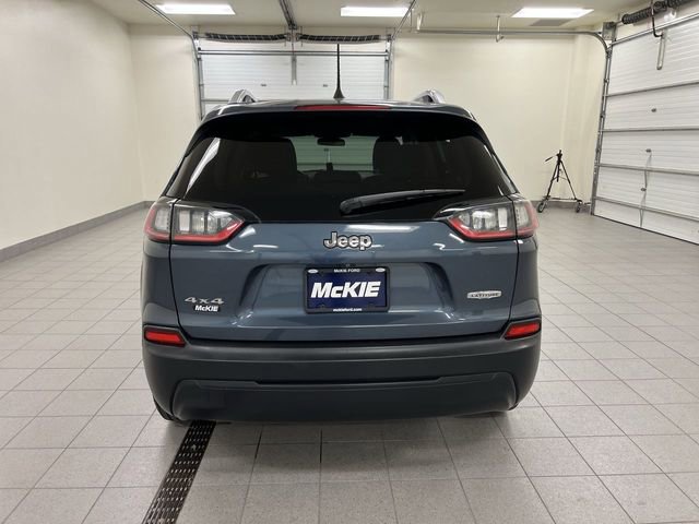 Used 2020 Jeep Cherokee Latitude w/ Cold Weather Group AWD/4WD image 2
