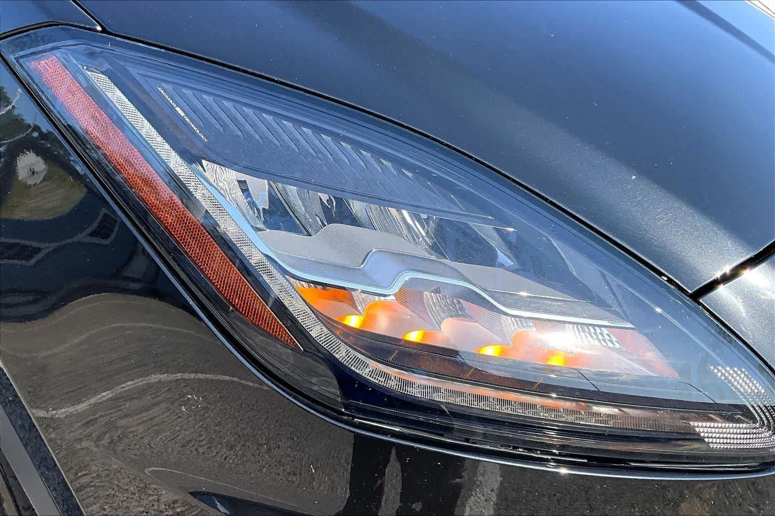 Used 2019 Jaguar E-PACE R-Dynamic SE AWD/4WD image 26