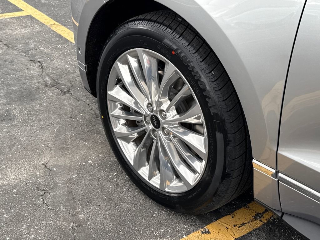 Certified 2024 Ford Edge Titanium w/ Titanium Elite Package image 16