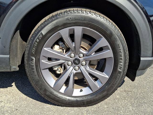 Certified 2023 Ford Explorer XLT w/ Equipment Group 202A image 8