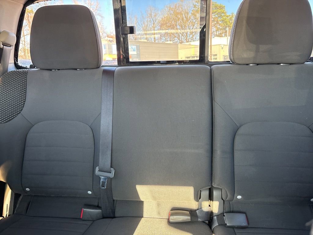 Used 2018 Nissan Frontier PRO-4X image 13