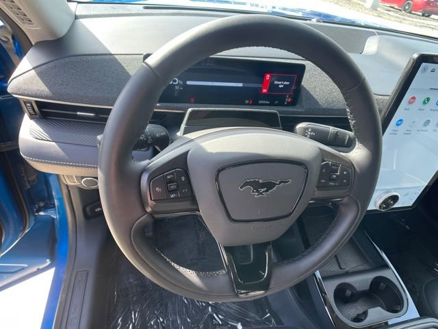 Certified 2025 Ford Mustang Mach-E Premium image 19