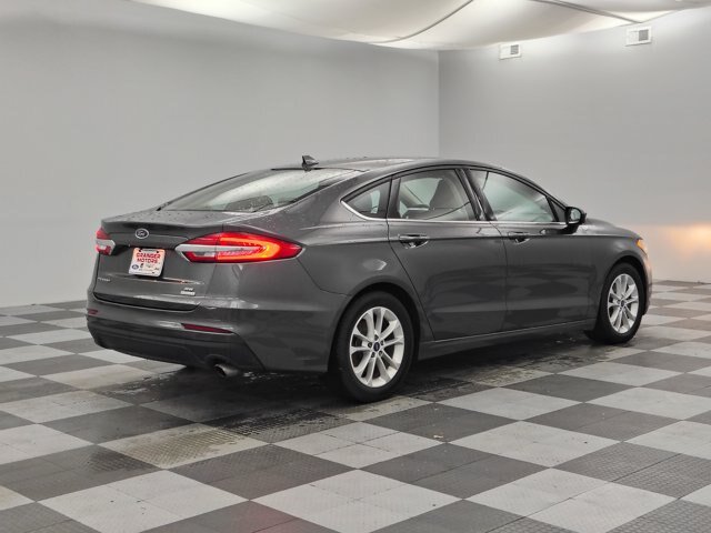 Certified 2019 Ford Fusion SE FWD image 11