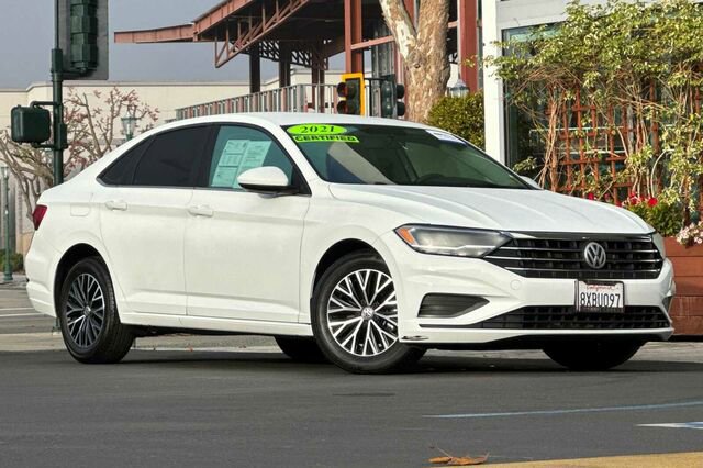 Used 2021 Volkswagen Jetta S w/ Driver Assistance Package image 2