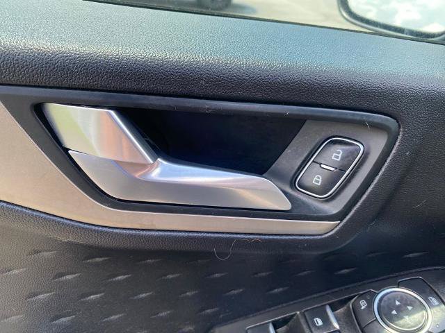 Certified 2020 Ford Escape SE FWD image 14