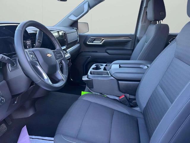Used 2023 Chevrolet Silverado 1500 LT AWD/4WD image 17