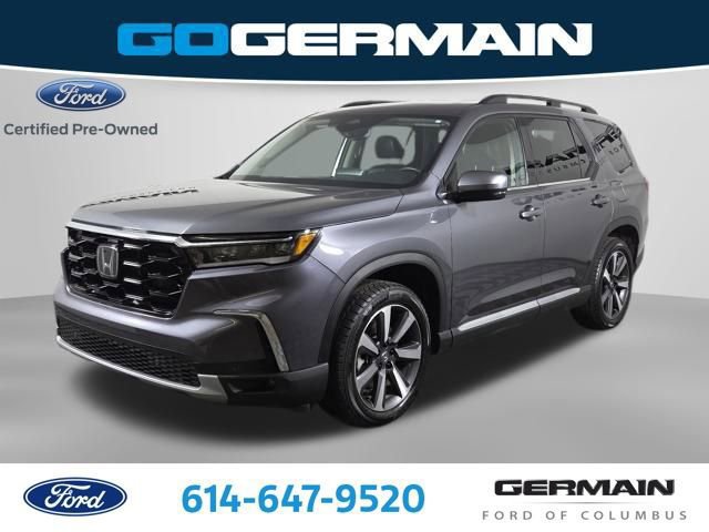Used 2025 Honda Pilot Touring image 7