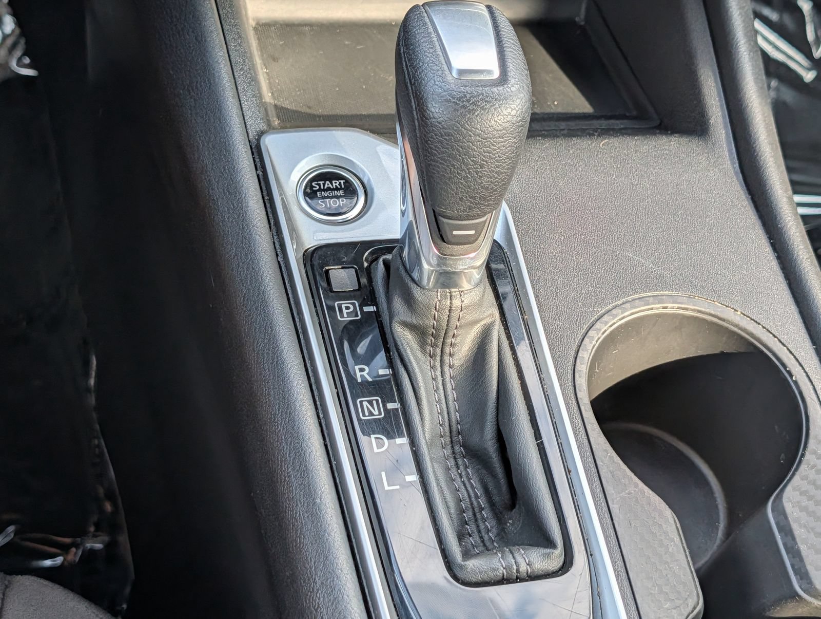 Used 2024 Nissan Altima 2.5 S FWD image 26