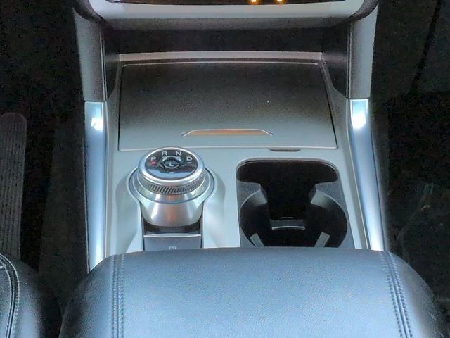 Certified 2022 Ford Explorer XLT w/ Equipment Group 202A image 19