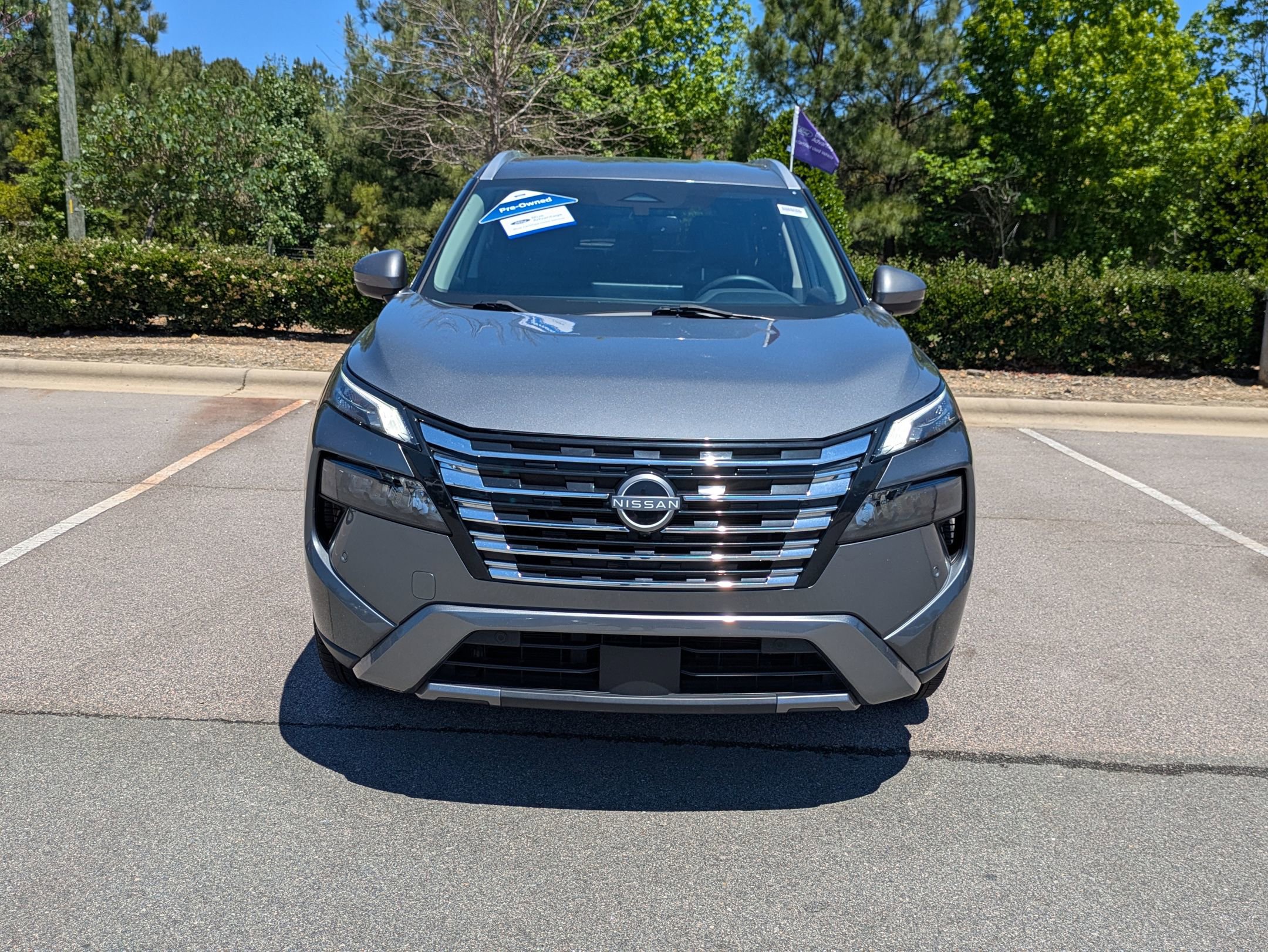 Used 2024 Nissan Rogue SL FWD image 9