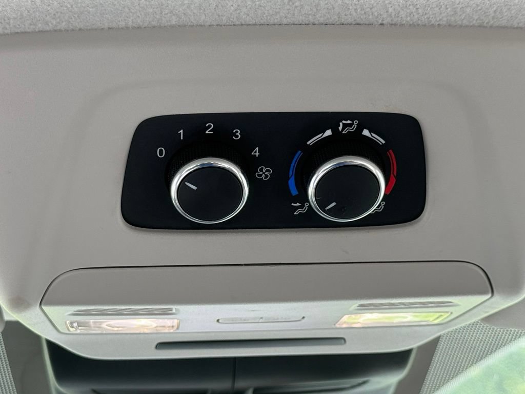 Certified 2024 Ford Transit 350 XLT RWD image 31