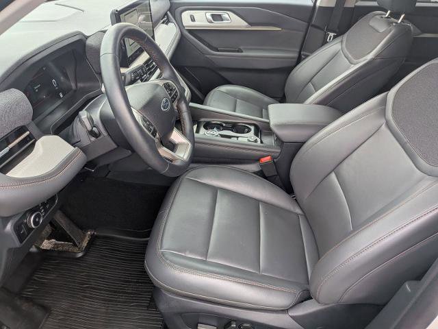 Certified 2025 Ford Explorer Active w/ Active Comfort Package AWD/4WD image 12