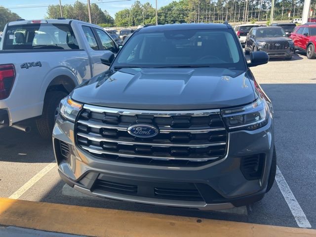 Certified 2025 Ford Explorer Active RWD image 10