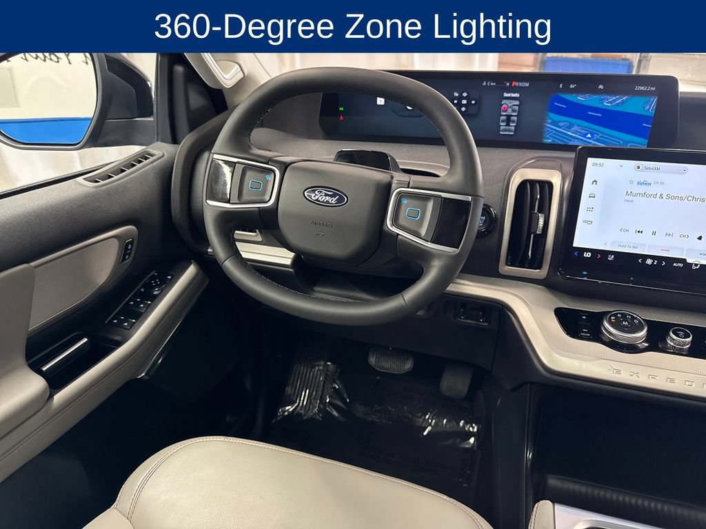 Certified 2025 Ford Expedition Active AWD/4WD image 15
