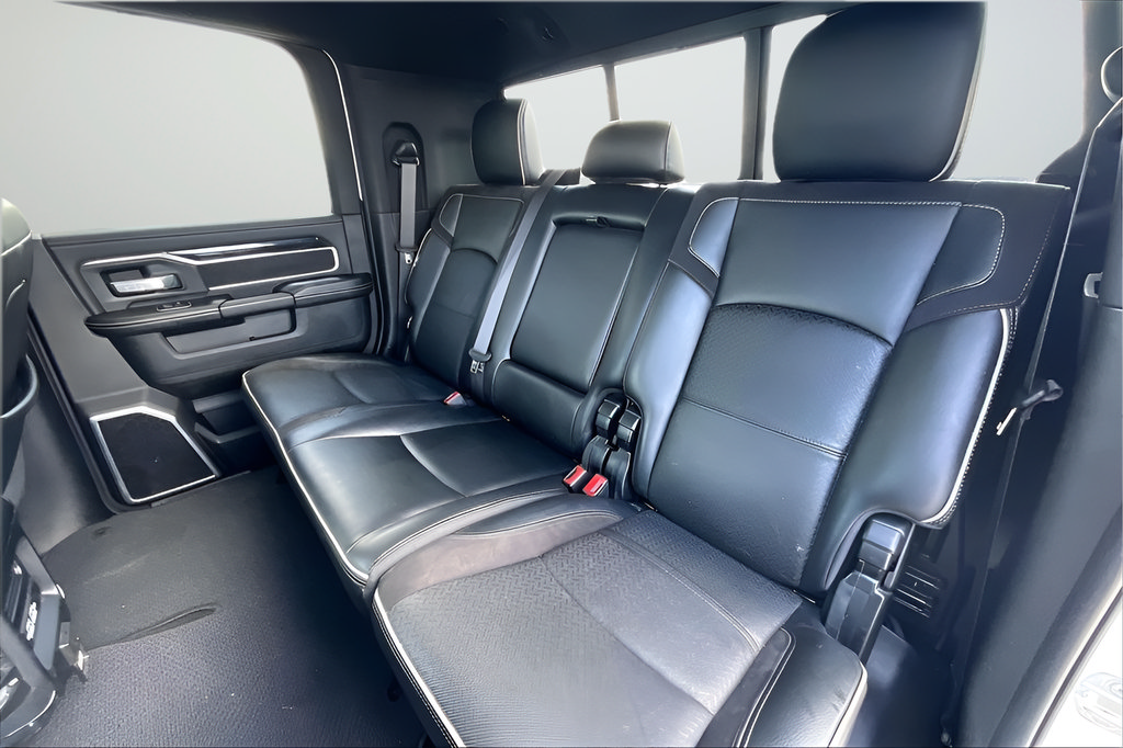 Used 2022 RAM 2500 Laramie w/ Night Edition AWD/4WD image 18