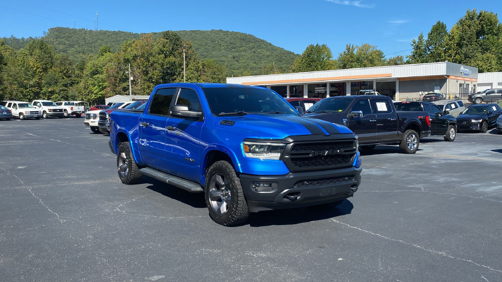 Used 2023 RAM 1500 Big Horn AWD/4WD image 3