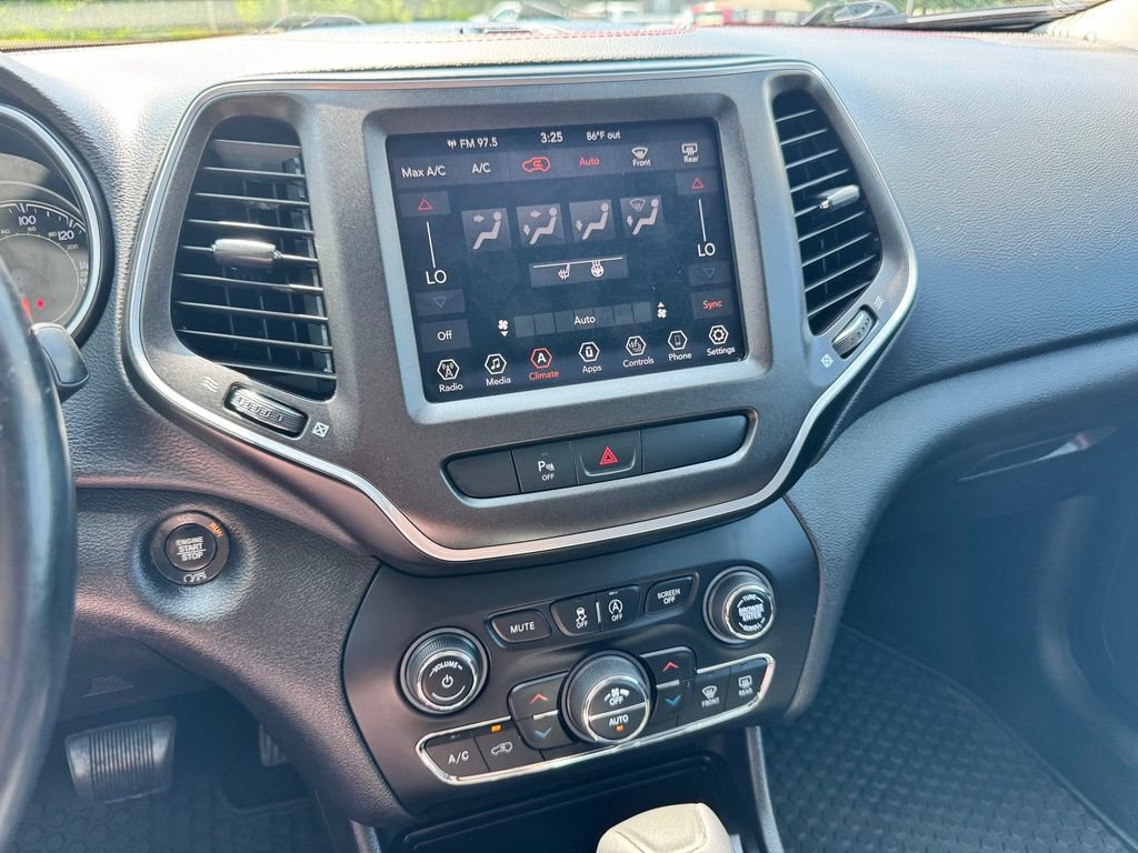 Used 2020 Jeep Cherokee Trailhawk w/ Cold Weather Group AWD/4WD image 31