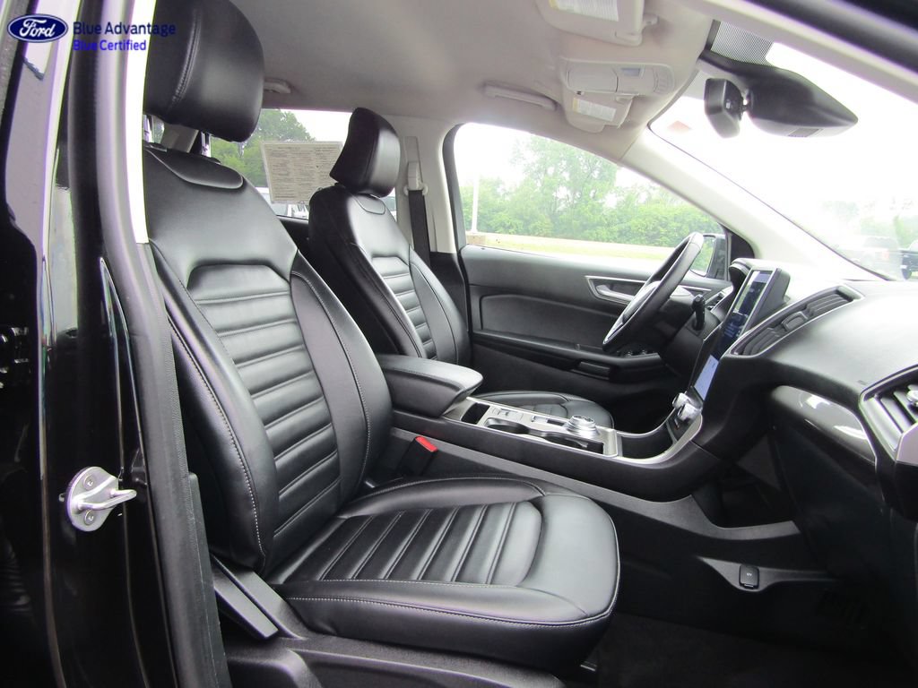 Certified 2024 Ford Edge SEL w/ Convenience Package AWD/4WD image 19