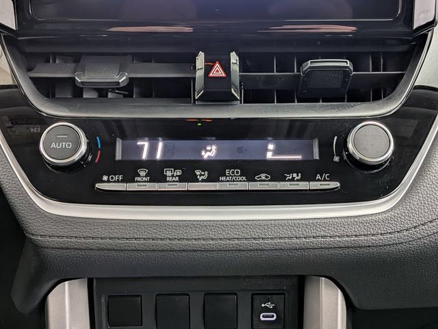 Used 2024 Toyota Corolla Cross LE image 26