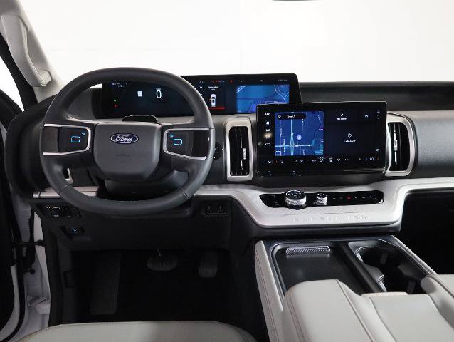 Certified 2025 Ford Expedition Active AWD/4WD image 14