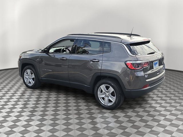 Used 2022 Jeep Compass Latitude w/ Sun and Sound Group FWD image 4