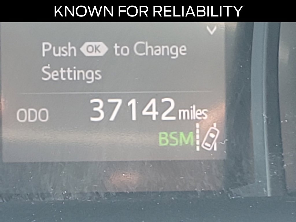 Used 2019 Toyota Camry LE w/ Convenience Package FWD image 22
