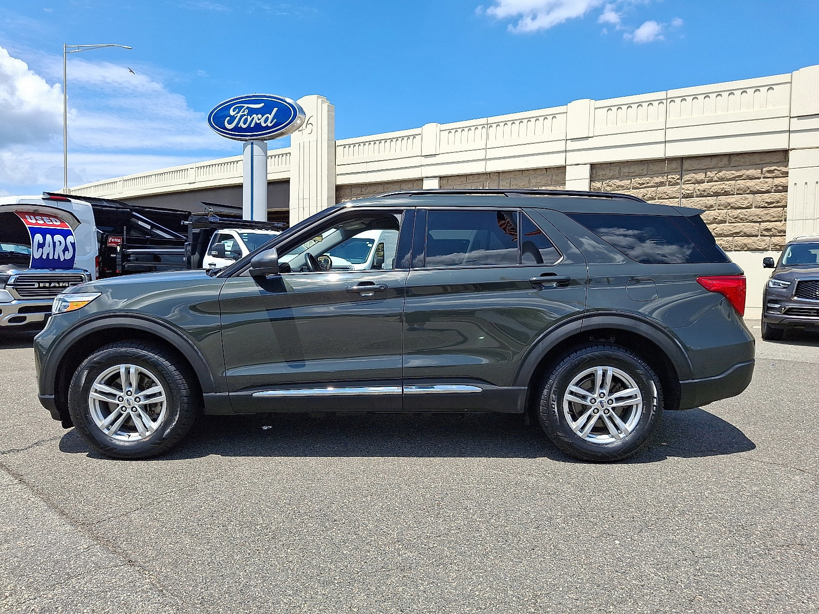 Certified 2022 Ford Explorer XLT image 5