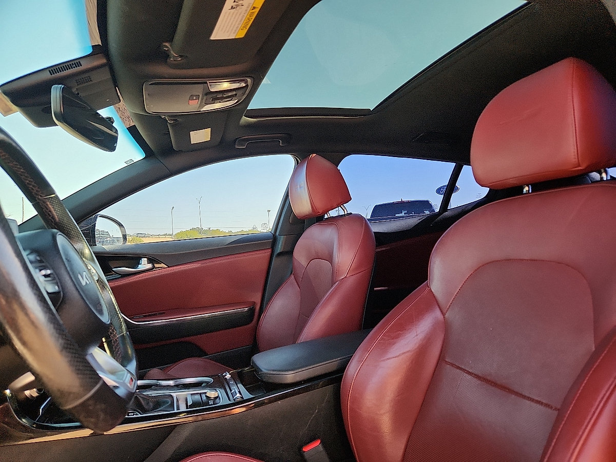 Used 2022 Kia Stinger GT-Line w/ Sun & Sound Package AWD/4WD image 12