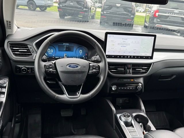 Certified 2023 Ford Escape Platinum AWD/4WD image 6
