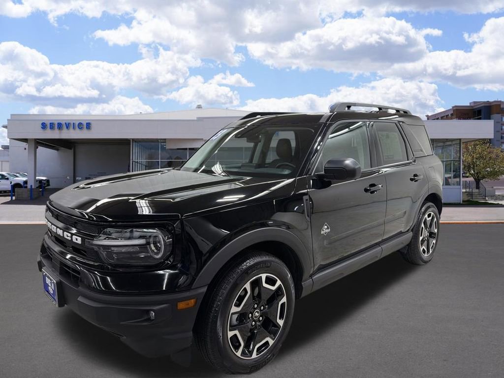 Certified 2023 Ford Bronco Sport Outer Banks w/ Tech Package AWD/4WD image 7