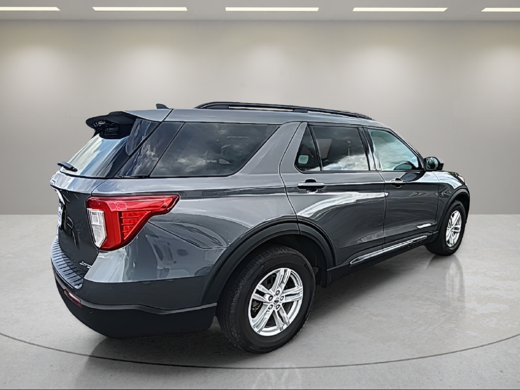 Certified 2024 Ford Explorer XLT AWD/4WD image 8