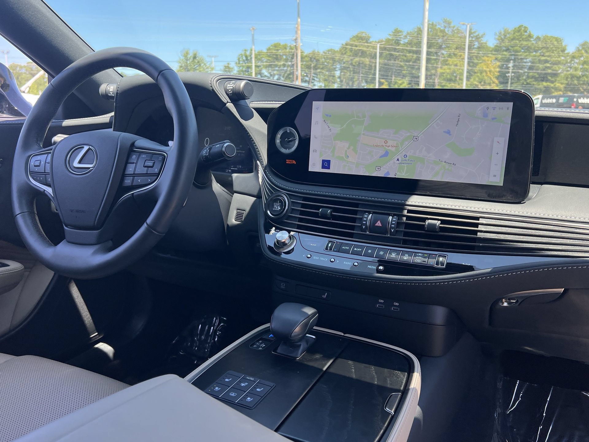 Used 2024 Lexus LS 500 RWD video 3