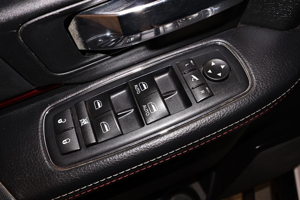 Used 2017 RAM 1500 Rebel w/ Luxury Group image 11