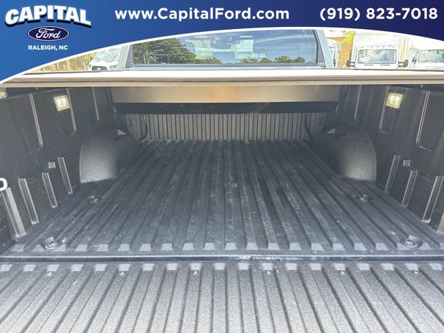 Used 2025 Toyota Tundra Limited AWD/4WD image 16
