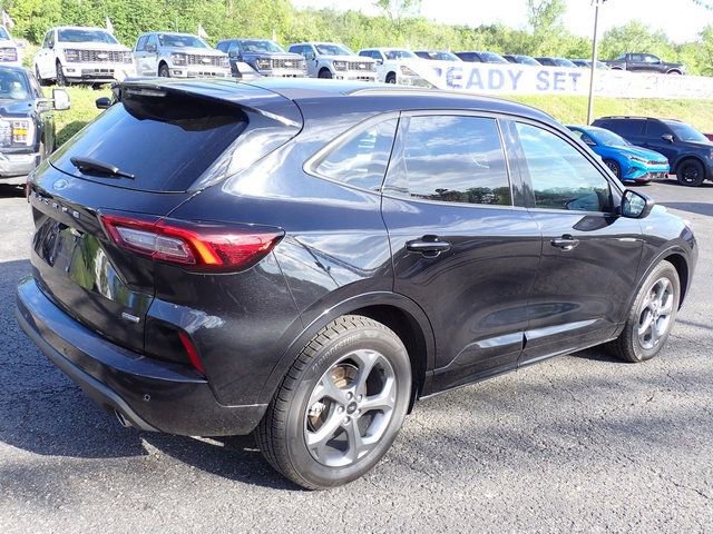 Certified 2023 Ford Escape ST-Line w/ Equipment Group 301A FWD image 6