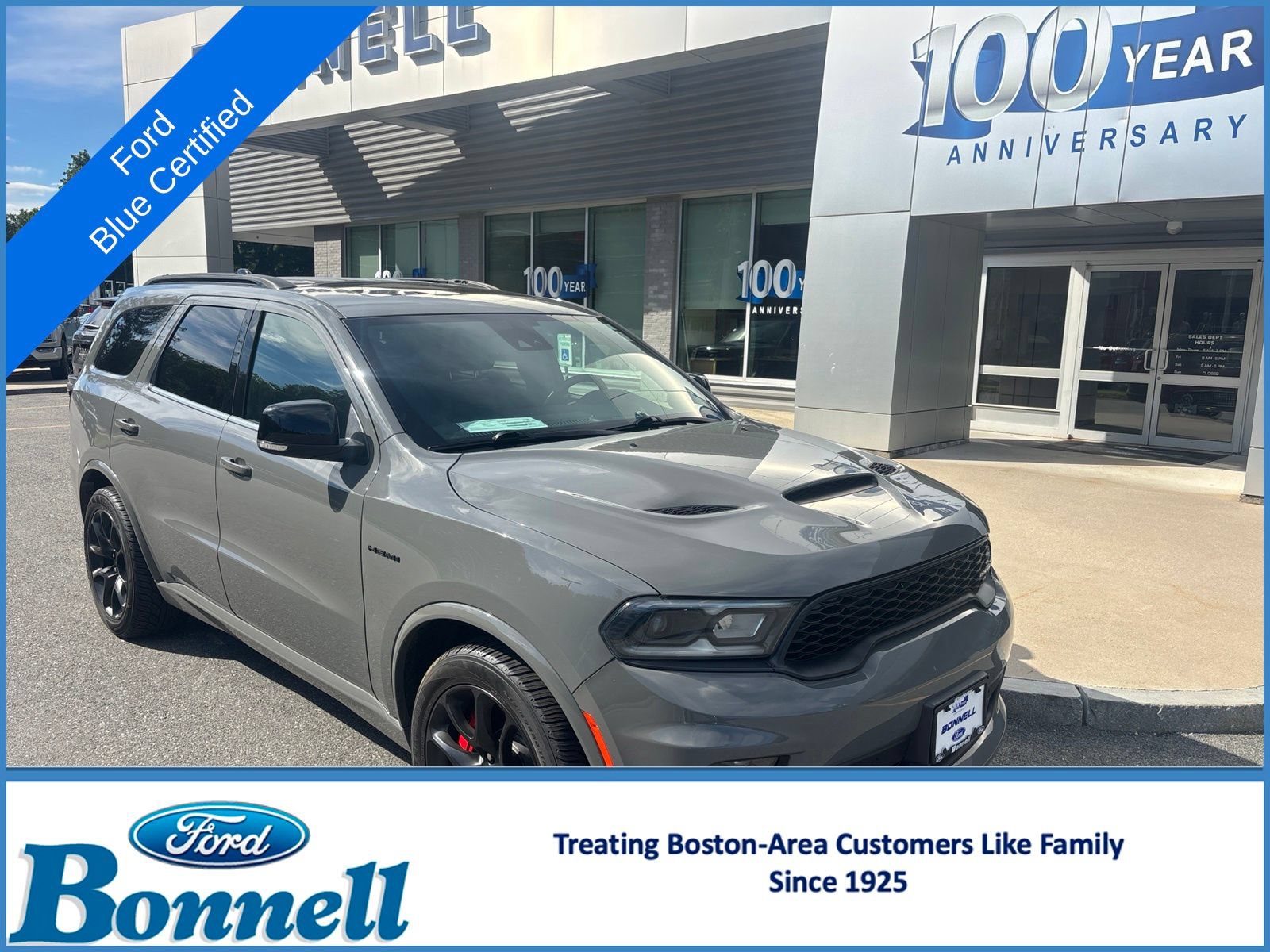 Used 2023 Dodge Durango R/T w/ Tow 'N Go Package AWD/4WD image 1