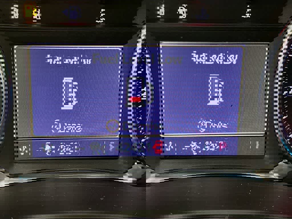 Used 2022 Chevrolet Equinox RS w/ RS Leather Package image 23