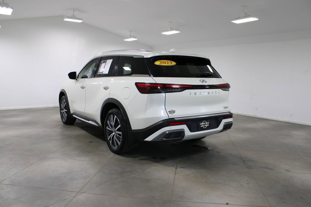 Used 2023 INFINITI QX60 Sensory w/ Cargo Package image 3