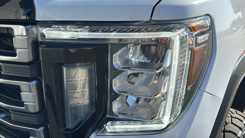 Used 2023 GMC Sierra 2500 AT4 w/ AT4 Premium Plus Package image 7