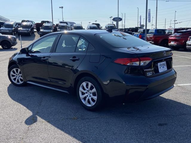 Used 2021 Toyota Corolla LE FWD image 5