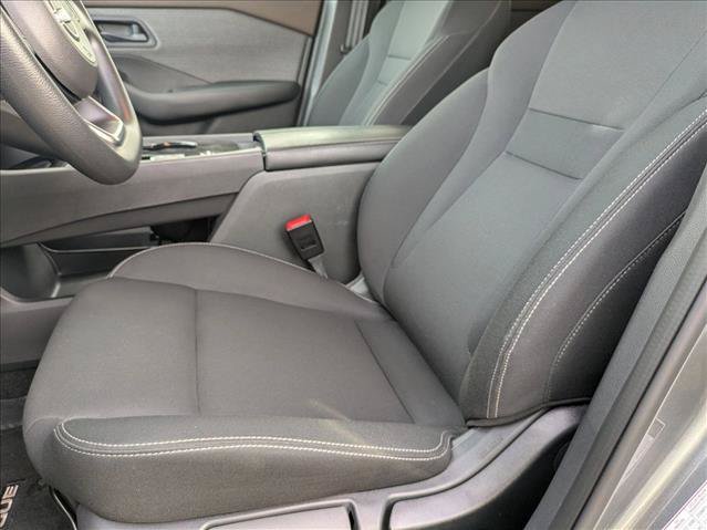 Used 2023 Nissan Rogue S FWD image 12