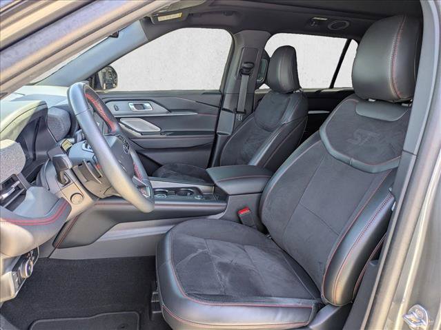 Certified 2025 Ford Explorer ST AWD/4WD image 17
