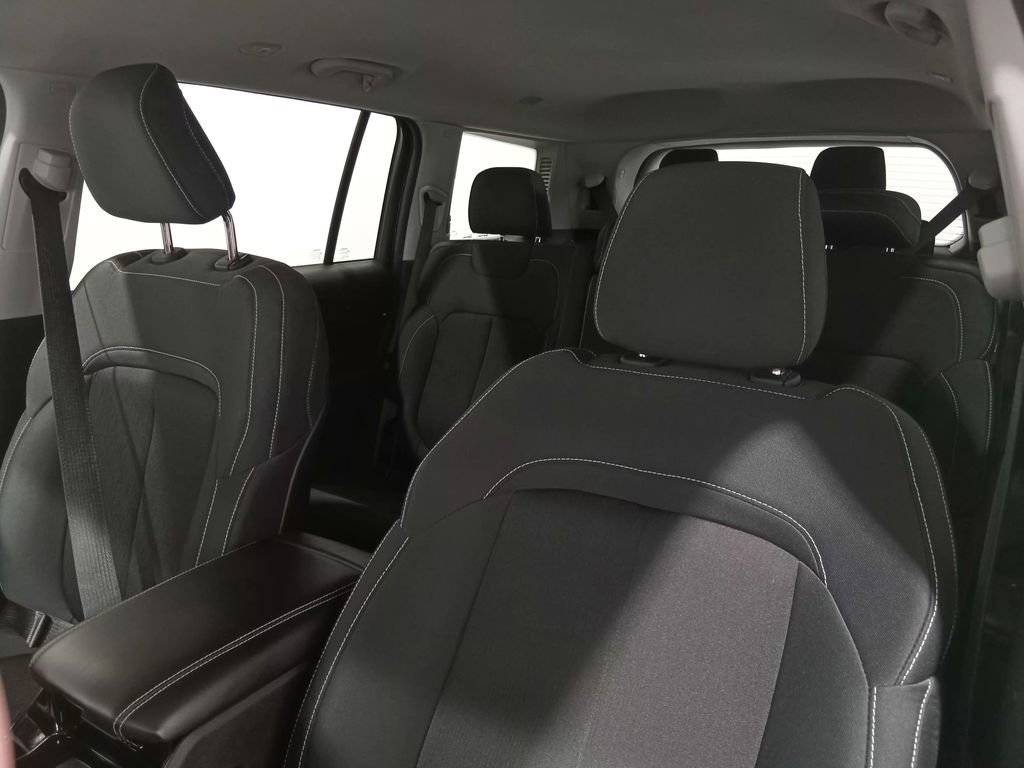 Used 2021 Jeep Grand Cherokee L Laredo w/ Luxury Tech Group I AWD/4WD image 14